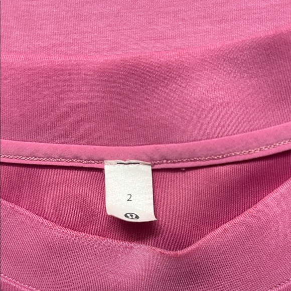 Lululemon Softstreme Perfectly Oversized Crop Crew, size 2. - Picture 4 of 4